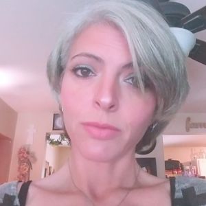 Meet your Posher, Cassie